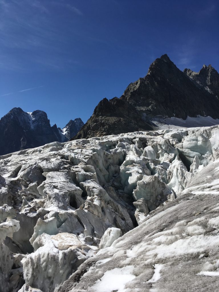 Le Glacier Blanc crevassé