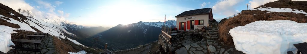 Arrivée au refuge du Plan de l'Aiguille